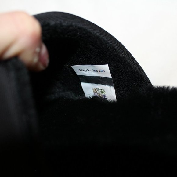 NIB UGG LOGO WOMEN'S GRAPHIC LOGO SLIDE SLIPPERS SANDALS BLACK - Picture 7 of 7